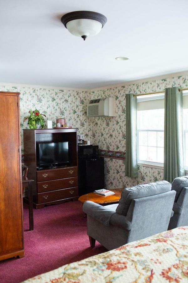 Inn At Iron Masters Lakeville Esterno foto